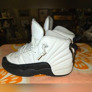 Jorden 12 White and Black High-Top Sneakers Size 1 Y